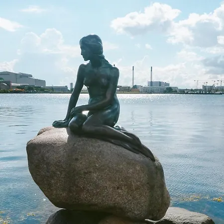 Beautiful On Stroget In Center Copenhaga