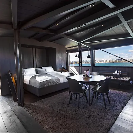 The Krane Hotell