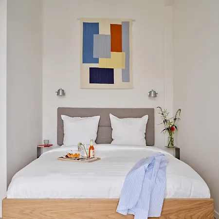 Flora Aparthotel *