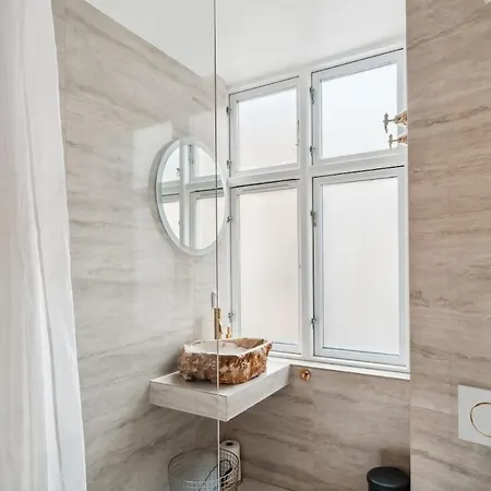 Apartment Location - 5 Min To Tivoli And Main Station *