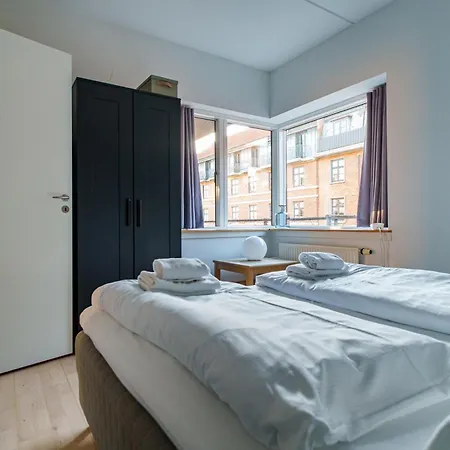 Lejlighed Spacious & Comfortable Near Tivoli & Metro København