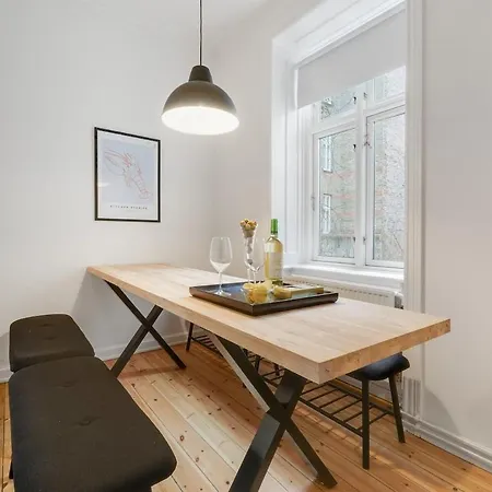 Spacious And Stylish In Cph Lejlighed *