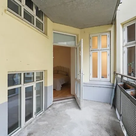 Lejlighed Spacious And Stylish In Cph