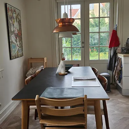 Villa Flot Stort Hus I Valby Udlejes! *