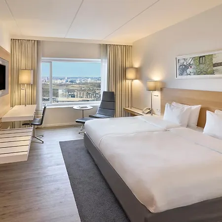 Hotel Crowne Plaza Towers By Ihg
