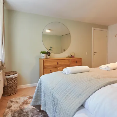 Designer 2 Bedroom With Private Balcony Apartament