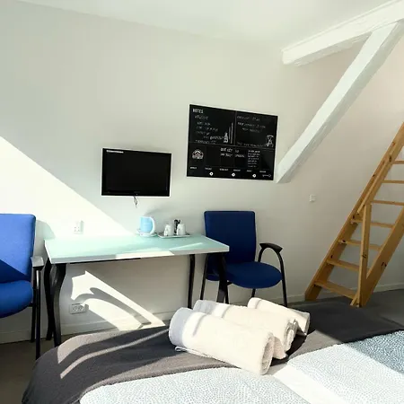 M18 Otel 3*