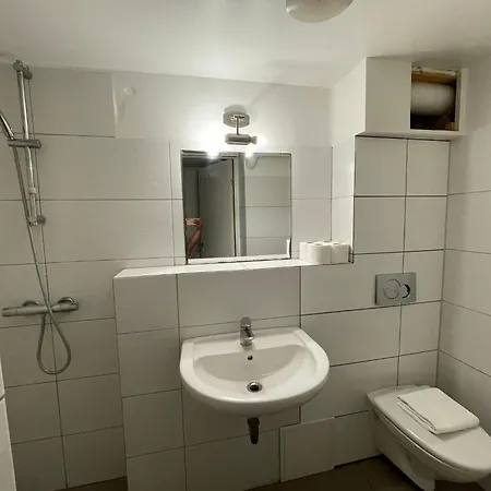 Otel M18 3*