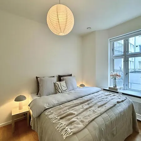 Cozy Center Apartment