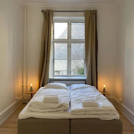 The Royale Retreat With 5 Bedrooms Apartment Copenhagen
