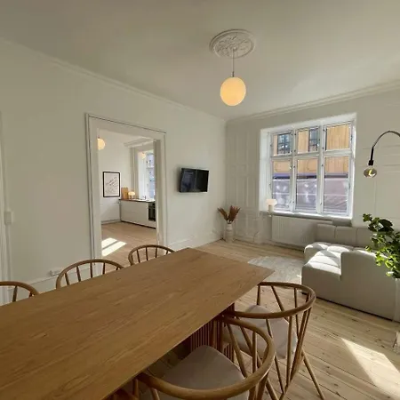 Apartment The Royale Retreat With 5 Bedrooms Copenhagen