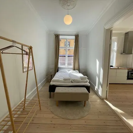 The Royale Retreat With 5 Bedrooms Apartment Copenhagen