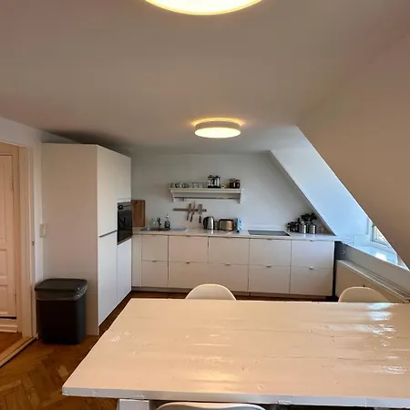 Apartment 1 Til 3 *