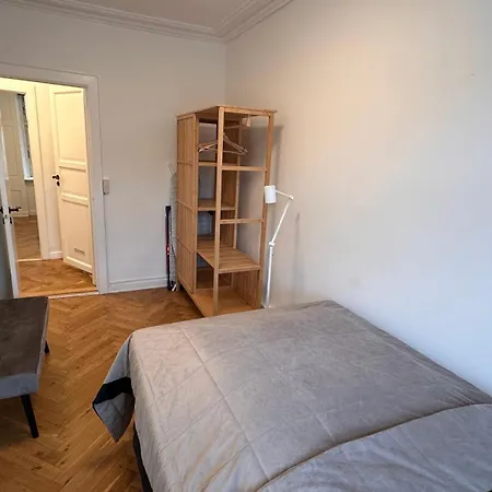 Apartment 1 Til 3 *