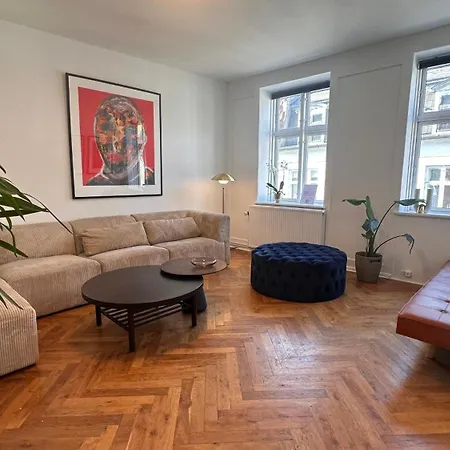 1 Til 3 Apartment