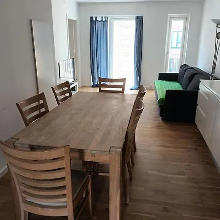 Fully Equipped Apartment, 15 Min To Center Apartment