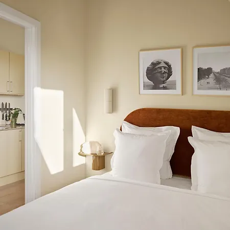 Venders Aparthotel *