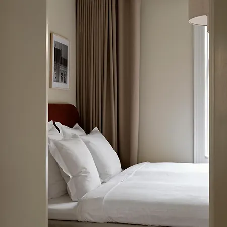 Venders Aparthotel *