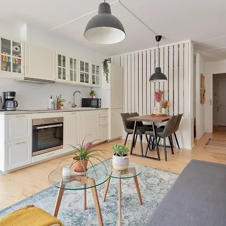Apartment Luxury - Family Friendly - - Cozy- Balcony Copenhagen