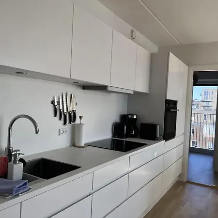 Modern Comfort In Orestad - With Balcony