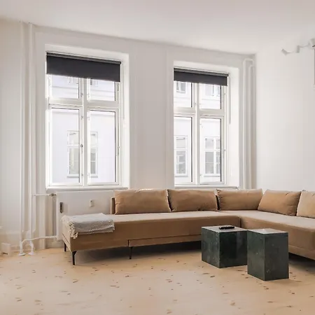 Perfect Flats In Superb Location By Stroget, The Metro & Attractions *