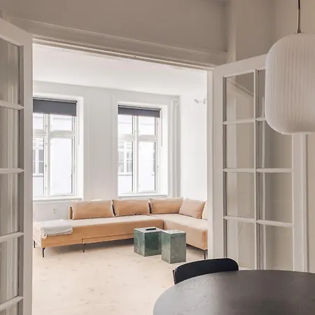 Perfect Flats In Superb Location By Stroget, The Metro & Attractions