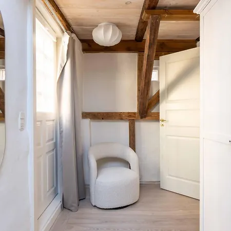 Stylish Duplex In N Apartment *