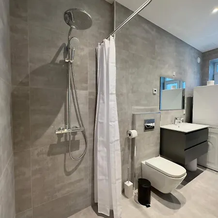 Newly Renovated 2br With Large Balcony Apartment
