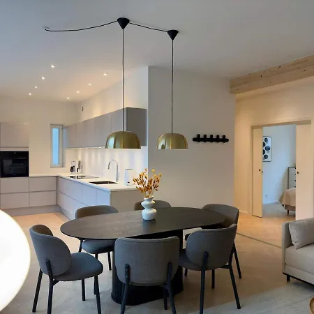 Newly Renovated 2br With Large Balcony * Copenhagen
