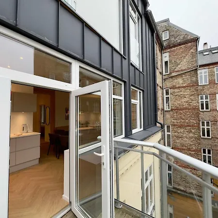 Newly Renovated 2br With Large Balcony Apartment Copenhagen