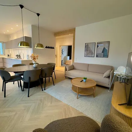 Newly Renovated 2br With Large Balcony * Copenhagen