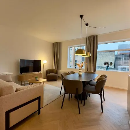 Apartment Newly Renovated 2br With Large Balcony Copenhagen