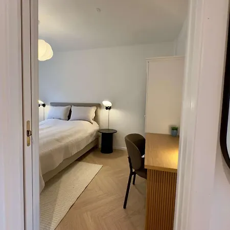 Newly Renovated 2br With Large Balcony Apartment