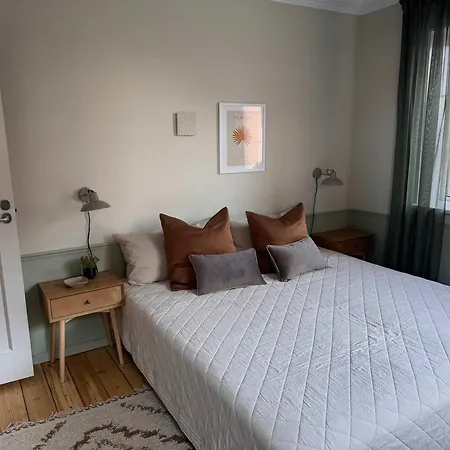 Upscale 3br Apartment