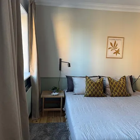 Upscale 3br Apartment