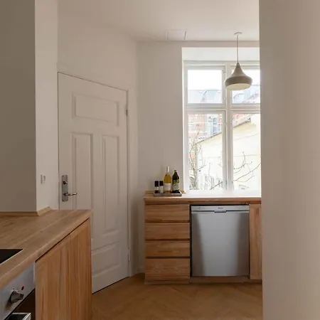 Stylish And Bright 2 Bedroom In Cph N Apartment *
