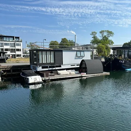 Apartment Cph Houseboat *