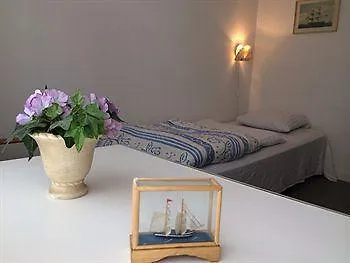 Guesthouse Copenhagen بيت ضيافة 2*
