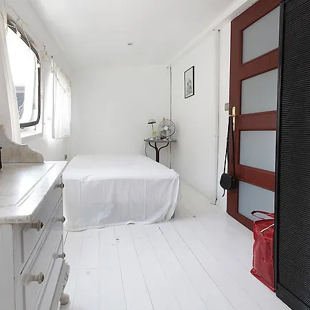 Bådhotel Houseboat