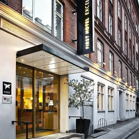 Mayfair Hotel 4*