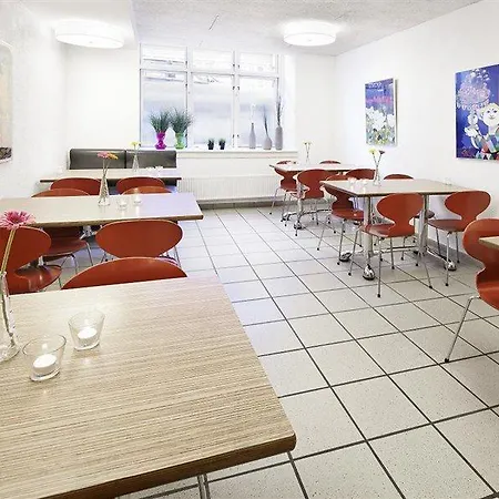 Mayfair 4*