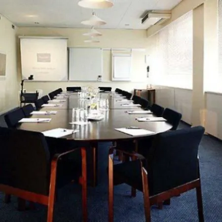 Hotel Profilhotels Mercur 3*