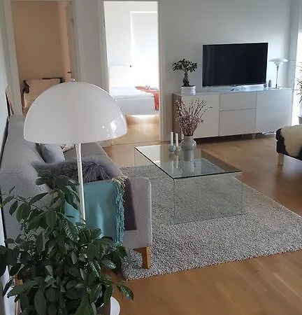 Apartment Canal