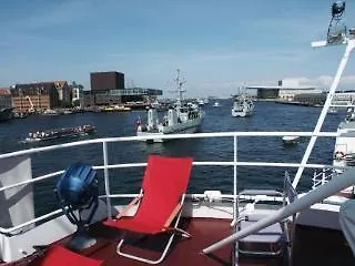 Arctic Janus Hotell 2*
