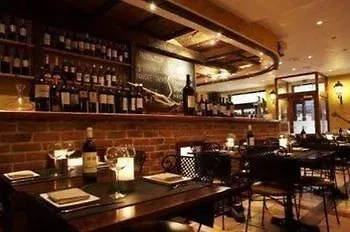 Hotel apartamentowy Ascot 4*