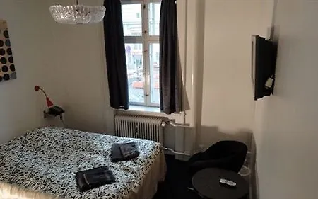 Jorgensen Hostel *