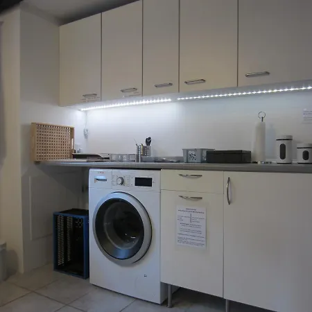 فندق مبيت وإفطار Hos Hanne Bach *