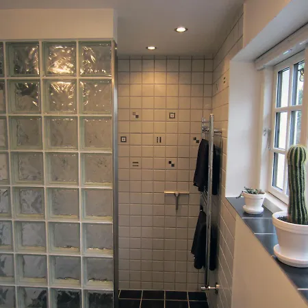 فندق مبيت وإفطار Hos Hanne Bach *