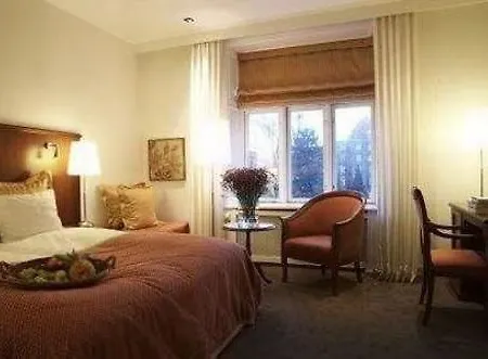 Hotel apartamentowy Ascot