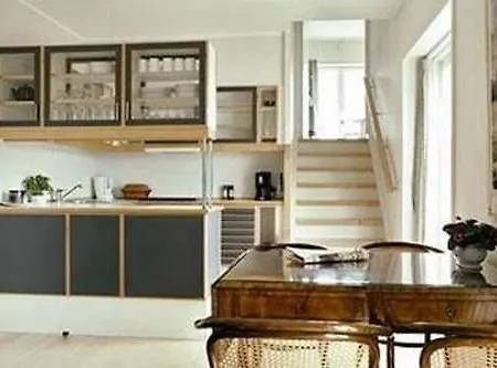 Hotel apartamentowy Ascot